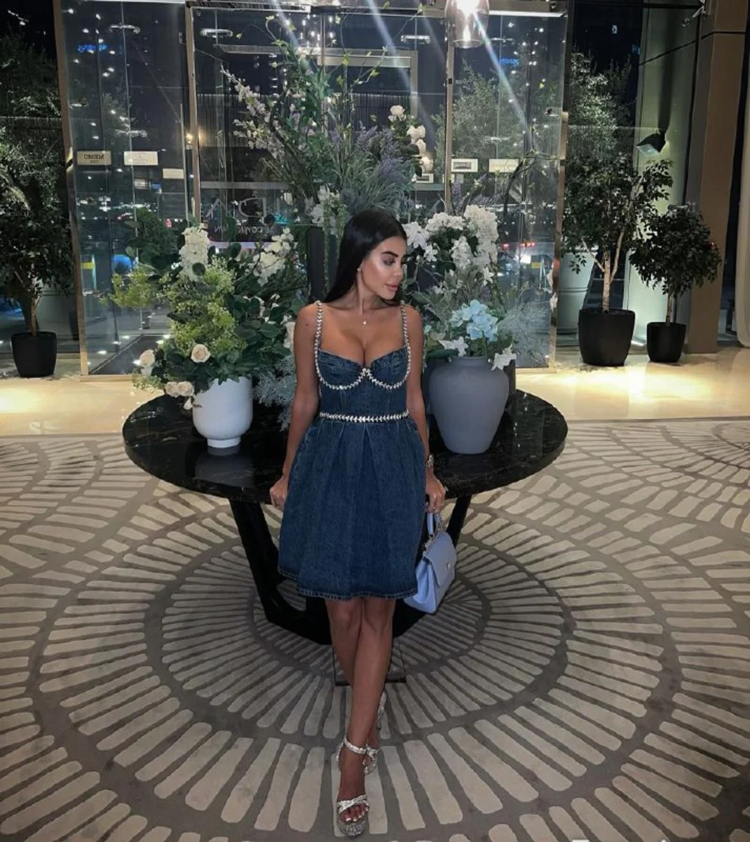 Asal escort in Dubai