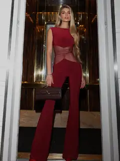 Evelyn escort in Dubai
