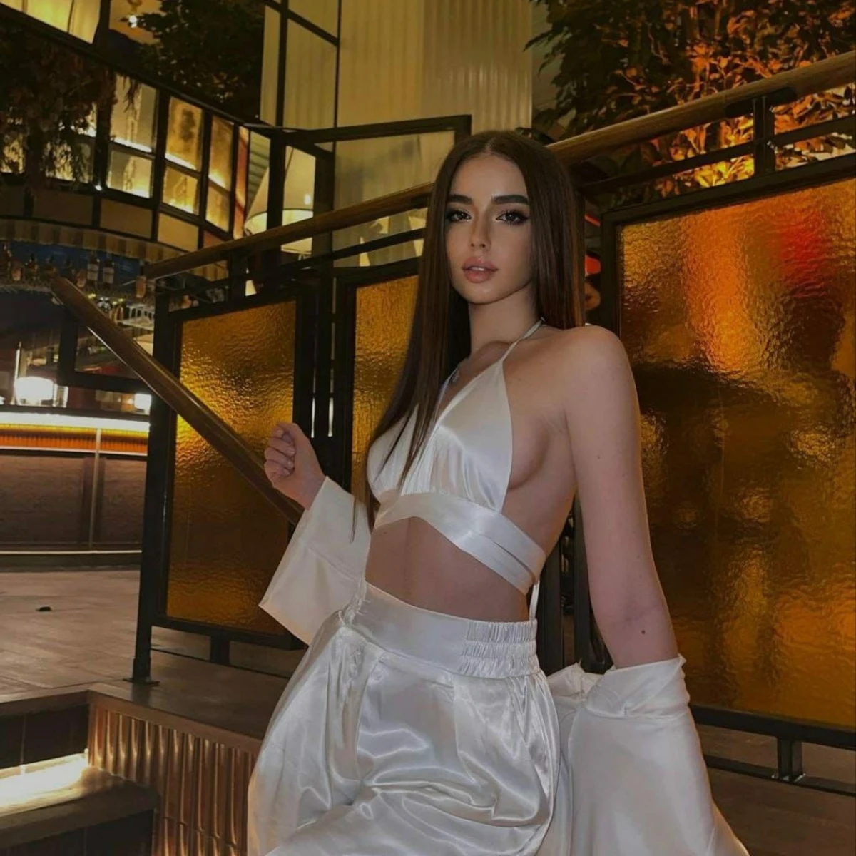 Inez escort in Dubai