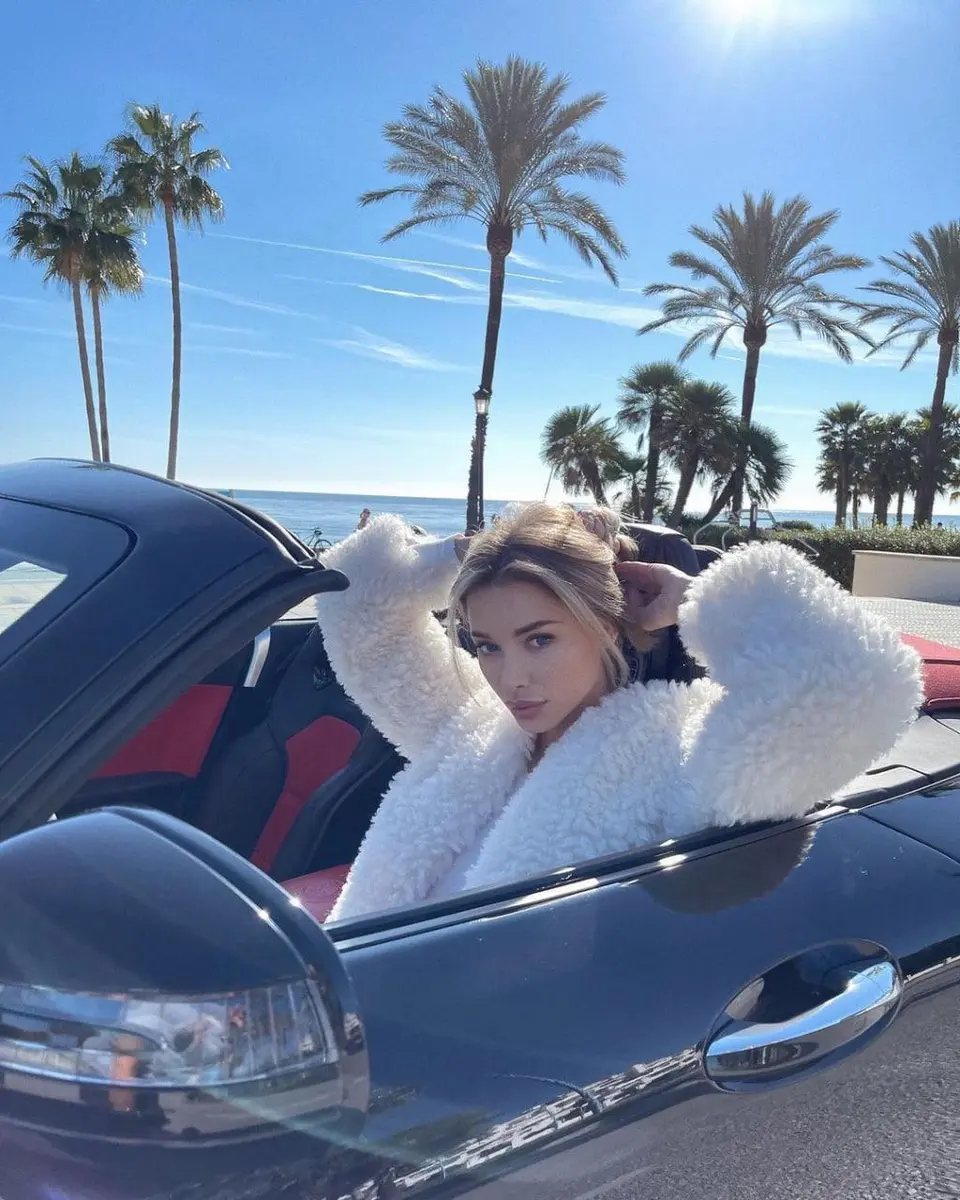 Lana escort in Dubai