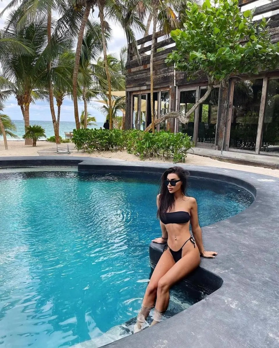 Maya escort in Dubai