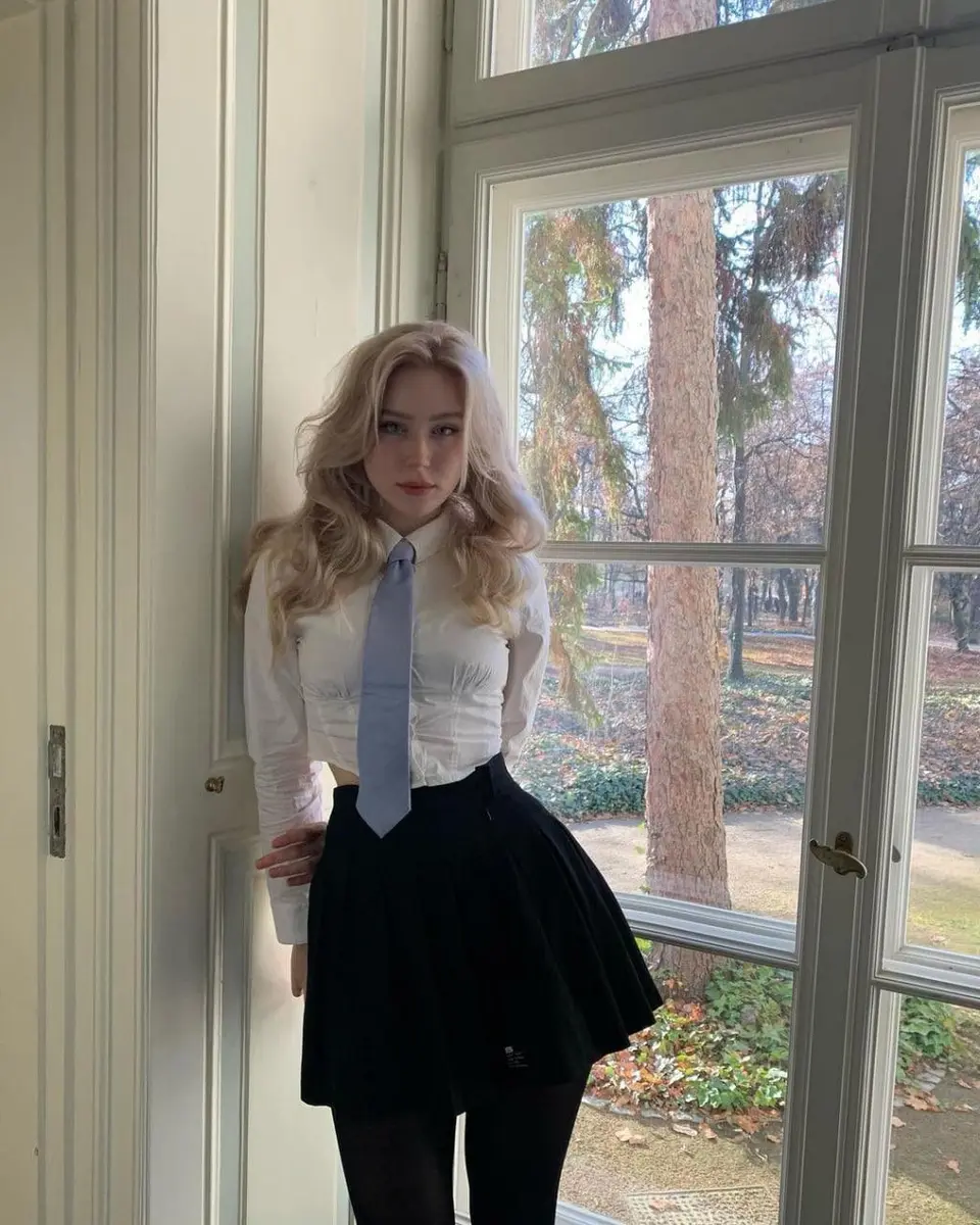Mia escort in Dubai