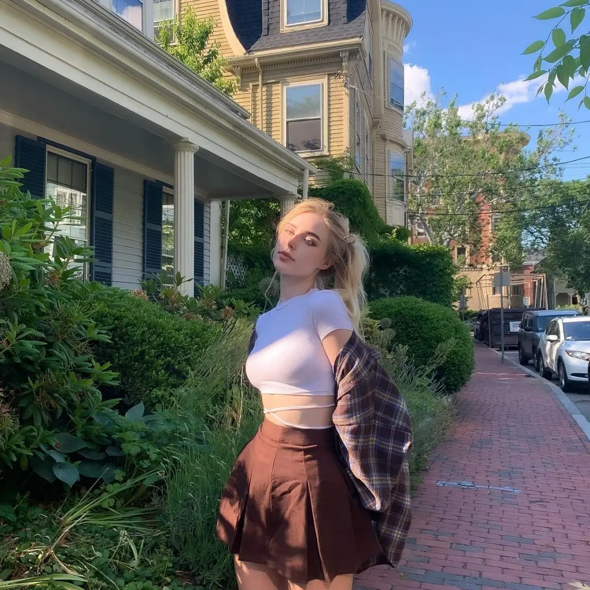 Mia escort in Dubai