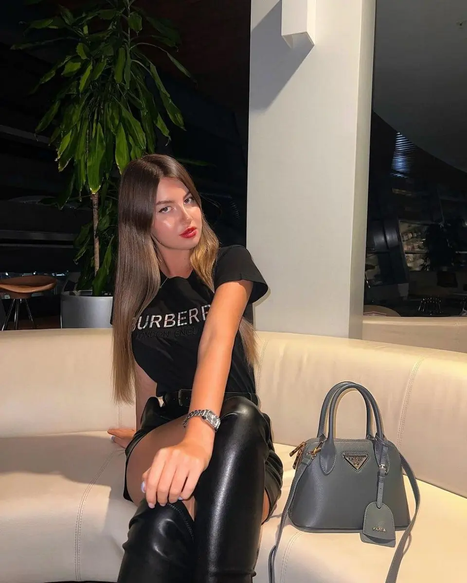 Nina escort in Dubai