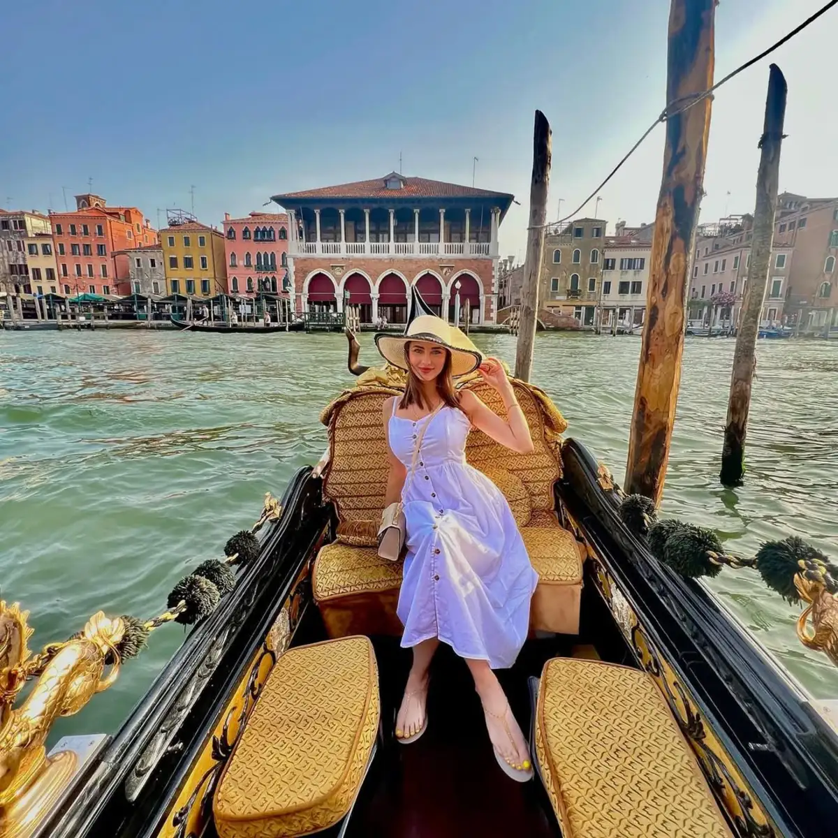 Penelope escort in Dubai