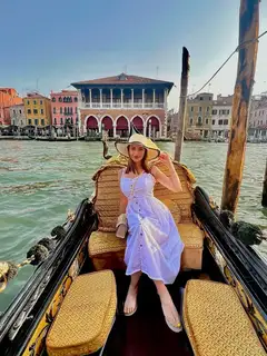 Penelope escort in Dubai