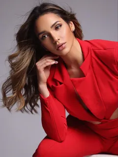 Penelope escort in Dubai